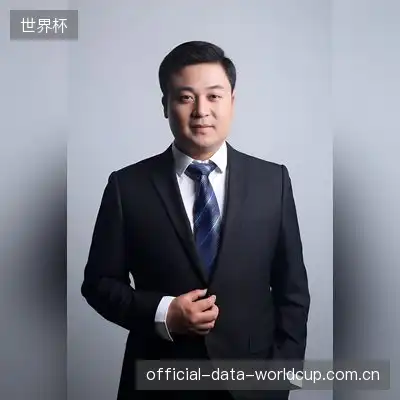伏立骏